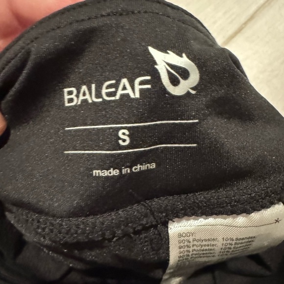 Baleaf Black Activewear Skirt with Built in shorts - Picture 5 of 7